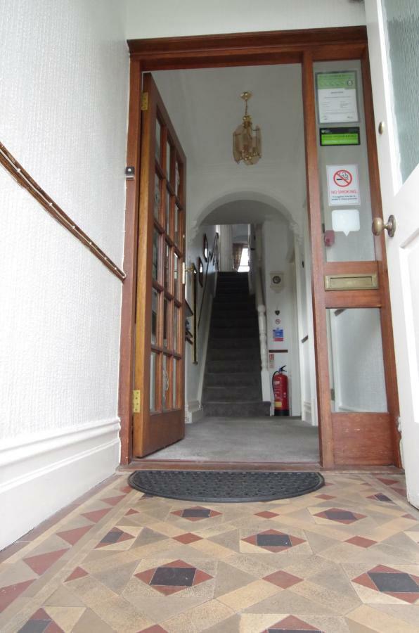 לינה וארוחת בוקר ווינדרמר Brook House ― Free on-site car park מראה חיצוני תמונה